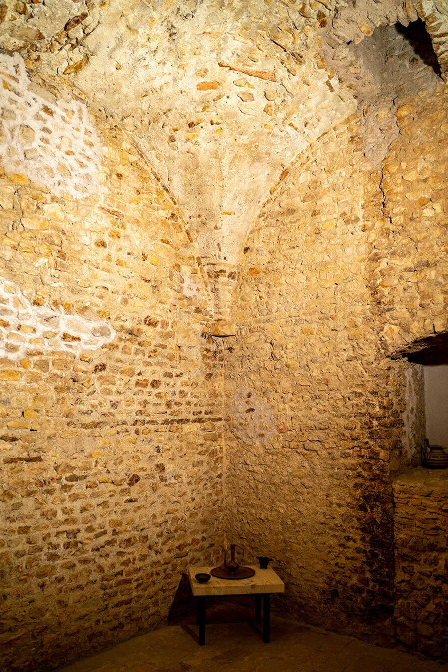 Altri ambienti tra curiosità e arte - La cella domenicana del Castello